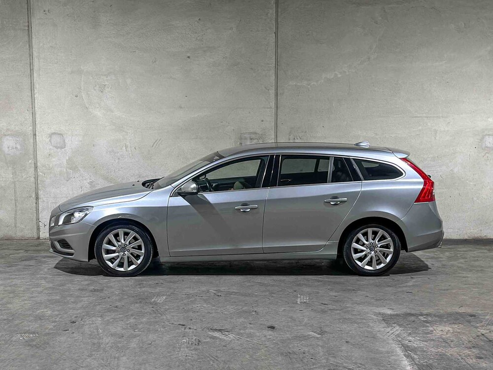 Volvo V60 1.6 T3 R-Design 150pk 2012 (Origineel-NL), 34-XLS-4