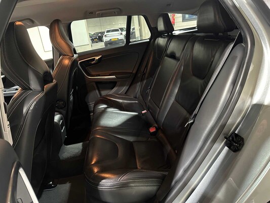 Volvo V60 1.6 T3 R-Design 150pk 2012 (Origineel-NL), 34-XLS-4
