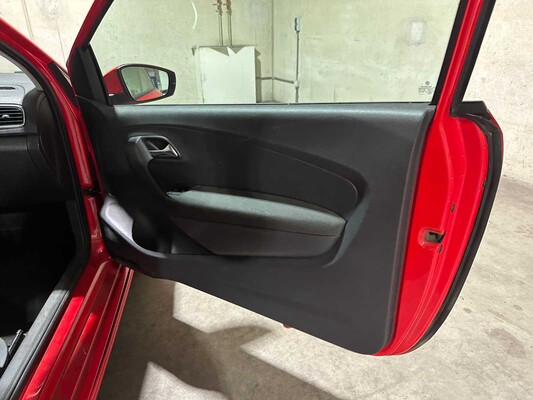 Volkswagen Polo 1.2 TDI BlueMotion Comfortline 75pk 2011, 44-RFG-1