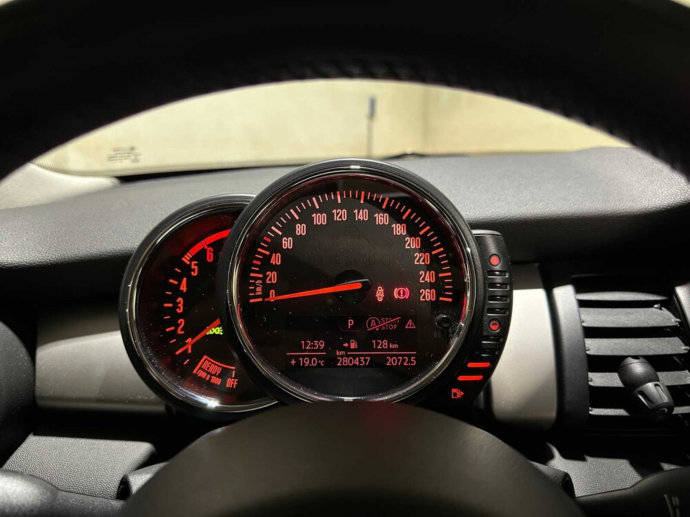 Mini Cooper D Chili 1.5 AUTOMAAT 116pk 2015, GV-718-D