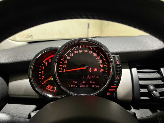 Mini Cooper D Chili 1.5 AUTOMAAT 116pk 2015, GV-718-D