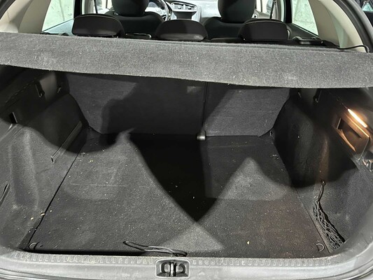 Citroen C4 1.2 PureTech Business 131pk 2015, GD-058-S