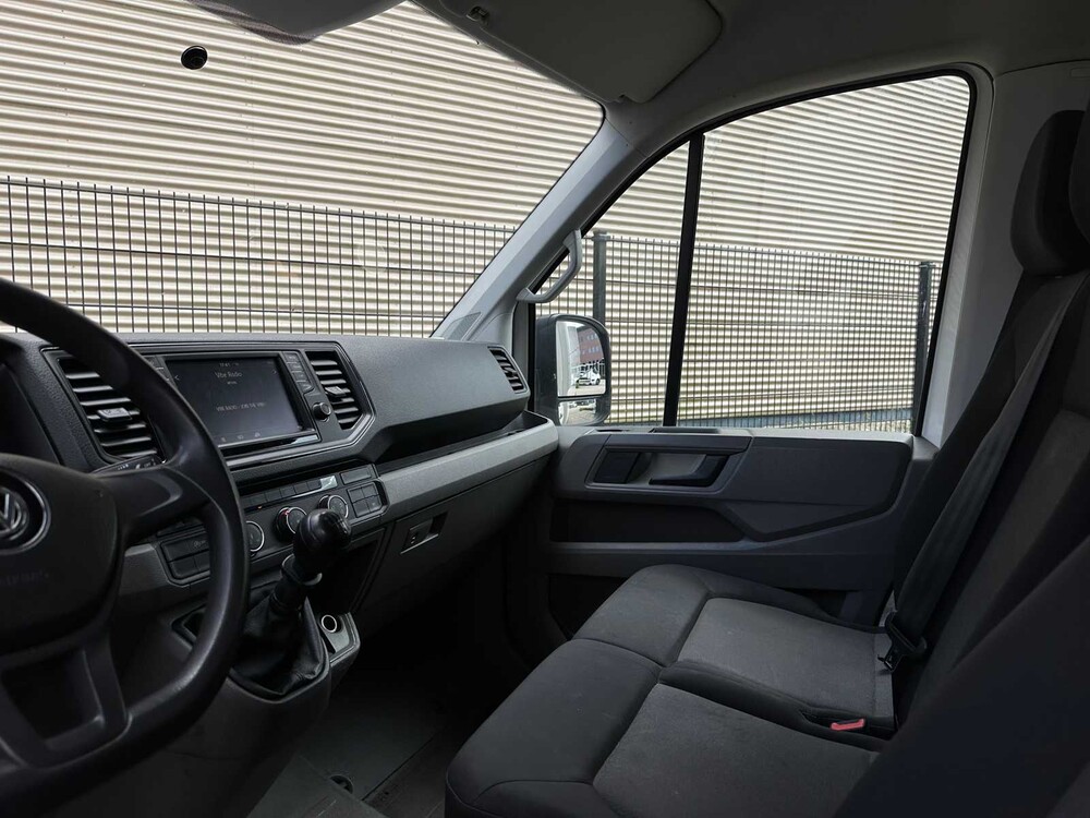 Volkswagen Crafter 35 2.0 TDI L4 177pk 2018, VNN-83-D Bedrijfswagen
