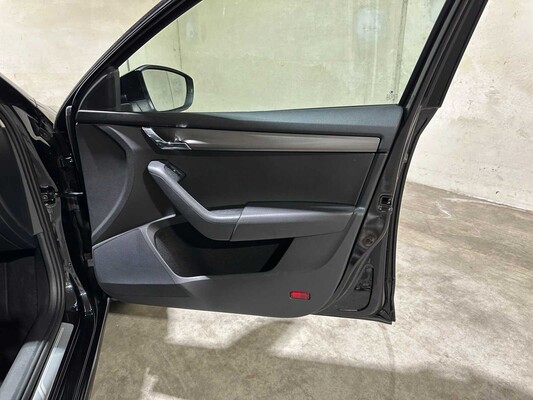 Skoda Octavia Combi 1.6 TDI Greentech JOY Business 110pk 2016, JX-809-G