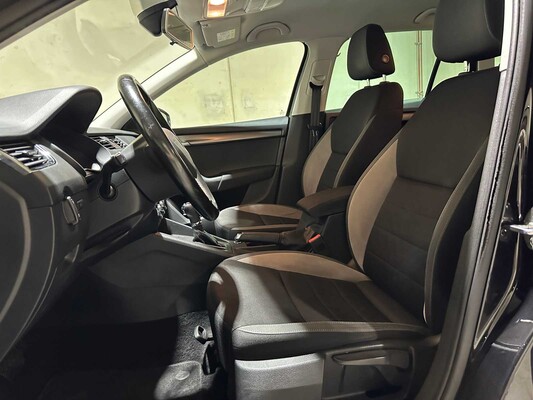 Skoda Octavia Combi 1.6 TDI Greentech JOY Business 110pk 2016, JX-809-G