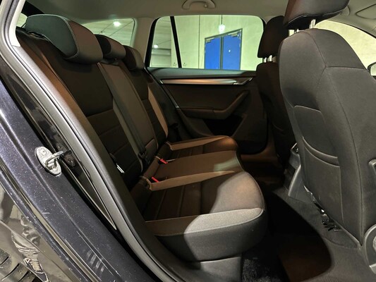 Skoda Octavia Combi 1.6 TDI Greentech JOY Business 110pk 2016, JX-809-G