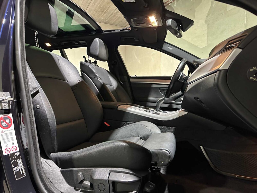 BMW 520i Touring M-Sport High Executive 5-serie 184pk 2013, 92-ZLN-9