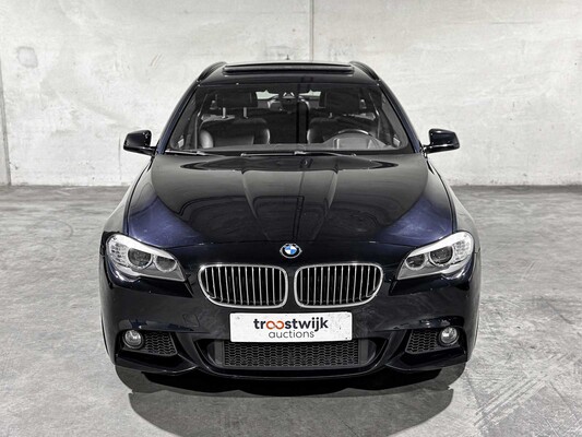 BMW 520i Touring M-Sport High Executive 5-serie 184pk 2013, 92-ZLN-9