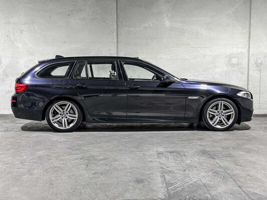 BMW 520i Touring M-Sport High Executive 5-serie 184pk 2013, 92-ZLN-9