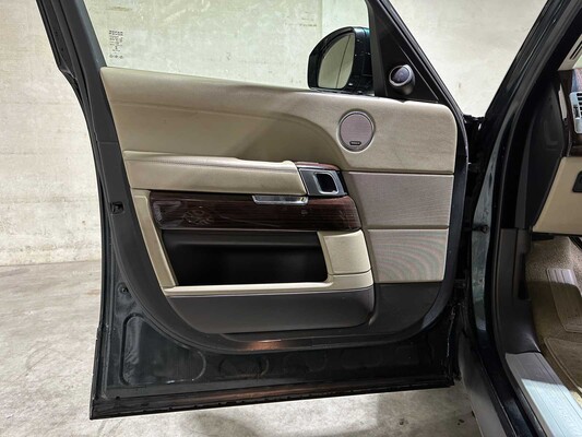 Land Rover Range Rover Vogue 3.0 249hp 2013