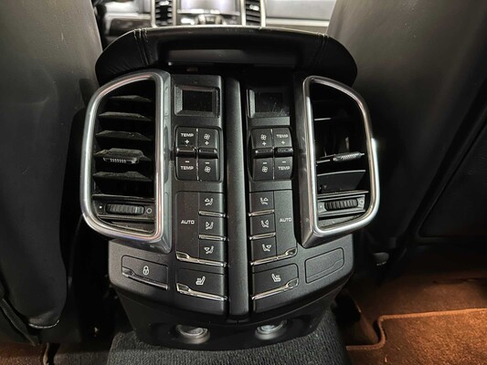 Porsche Cayenne Turbo 4.8 V8 500hp 2012, 8-SGB-44