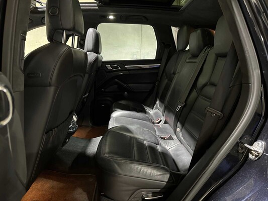 Porsche Cayenne Turbo 4.8 V8 500hp 2012, 8-SGB-44