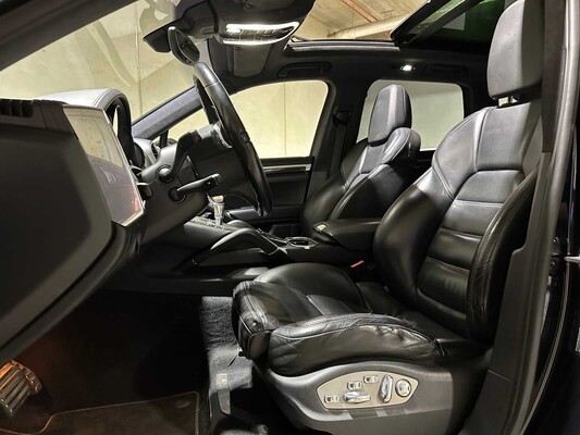 Porsche Cayenne Turbo 4.8 V8 500hp 2012, 8-SGB-44