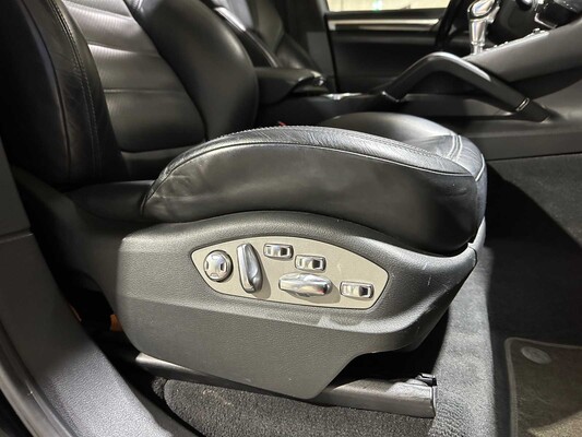 Porsche Cayenne Turbo 4.8 V8 500hp 2012, 8-SGB-44
