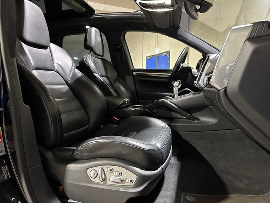 Porsche Cayenne Turbo 4.8 V8 500hp 2012, 8-SGB-44