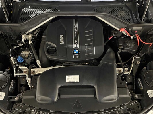 BMW X5 xDrive30d High Executive M-Sport 258hp 2014, 8-THZ-86