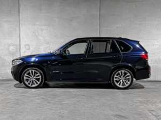 BMW X5 xDrive30d High Executive M-Sport 258hp 2014, 8-THZ-86