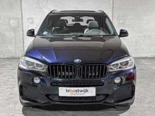 BMW X5 xDrive30d High Executive M-Sport 258hp 2014, 8-THZ-86