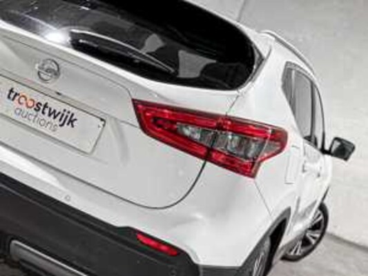 Nissan Qashqai 1.3 DIG-T N-Connect 140hp 2019, L-595-RB