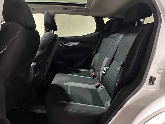 Nissan Qashqai 1.3 DIG-T N-Connect 140hp 2019, L-595-RB
