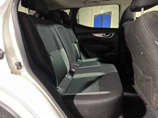 Nissan Qashqai 1.3 DIG-T N-Connect 140hp 2019, L-595-RB