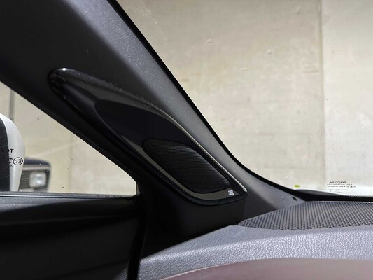 Toyota C-HR 1.2 First Edition 116hp 2017, NB-105-X