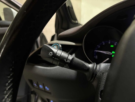 Toyota C-HR 1.2 First Edition 116hp 2017, NB-105-X