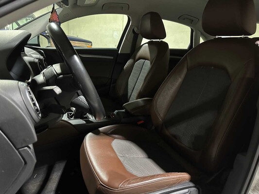 Audi A3 Sedan 1.4 TFSI CoD Ambiente Pro Line Plus 150hp 2015, 5-ZFD-12