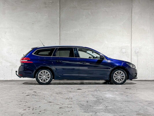Peugeot 308 SW 1.2 PureTech Blue Lease Premium 131hp 2020, J-238-FL