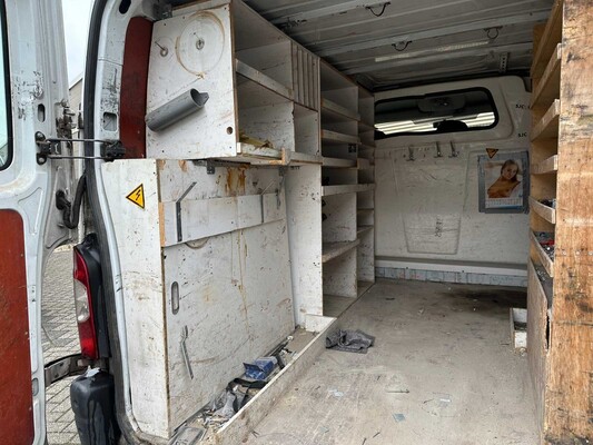 Renault Master T28 2.5dCi 114hp 2006, 23-BZ-XL Youngtimer