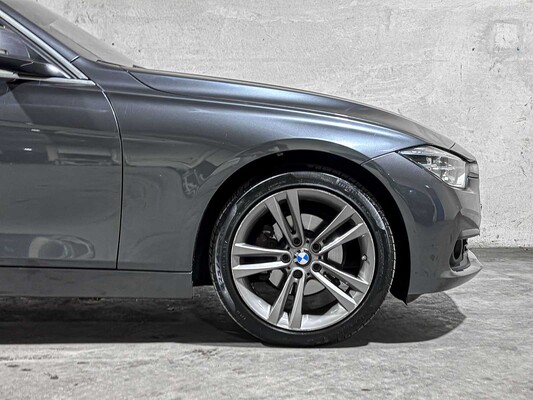 BMW 320i Automatic Centennial High Executive 184hp 2016 3-Series Touring, JR-371-D