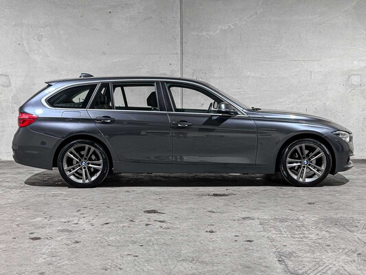 BMW 320i Automatic Centennial High Executive 184hp 2016 3-Series Touring, JR-371-D