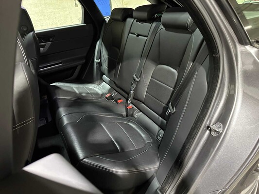 Jaguar XF Sportbrake 2.0d Portfolio 179pk 2017 (Origineel-NL), PZ-465-J