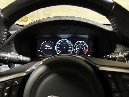 Jaguar XF Sportbrake 2.0d Portfolio 179pk 2017 (Origineel-NL), PZ-465-J