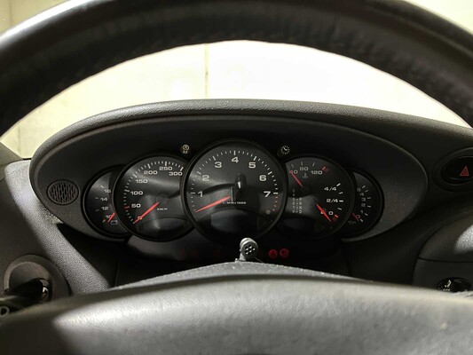 Porsche 911 3.4 Coupé Carrera 996 300pk 1998, 73-XV-XL