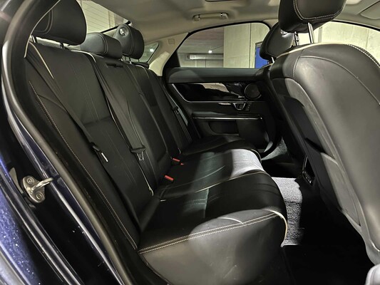 Jaguar XJ 3.0 D Premium Luxury 300pk 2016, RV-612-X