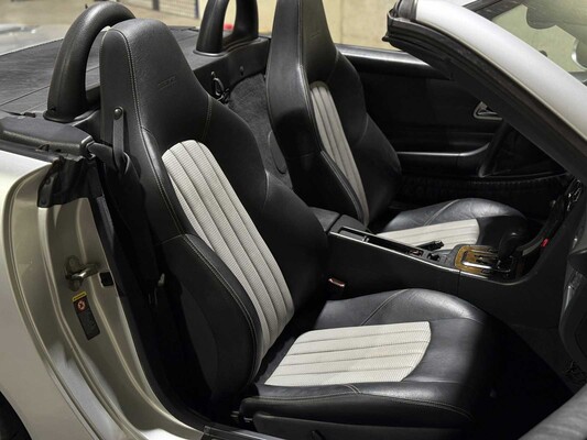 Mercedes-Benz SLK32 AMG 3.2 V6 354pk 2004 SLK-Klasse Youngtimer