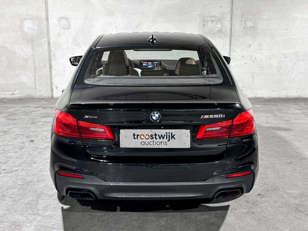 BMW M550i xDrive High Executive G30 462pk 2018 (Origineel-NL), RS-253-R