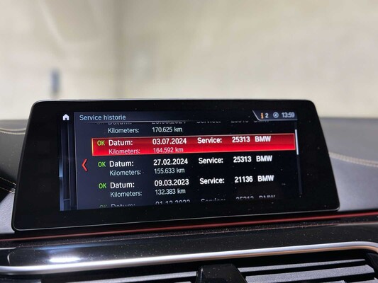 BMW M550i xDrive High Executive G30 462pk 2018 (Origineel-NL), RS-253-R