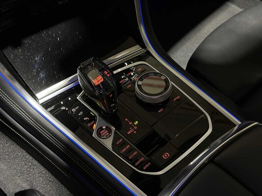 BMW M850i xDrive 4.4 V8 High Executive 530pk 2022 G16 8-serie Gran Coupé, GHF-05-B