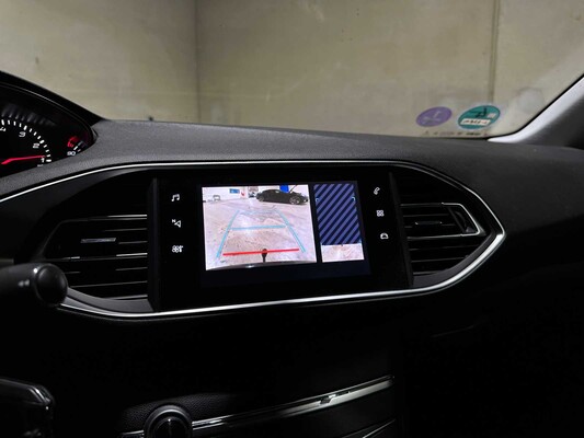 Peugeot 308 SW 1.2 PureTech Blue Lease Premium 131pk 2020, J-238-FL