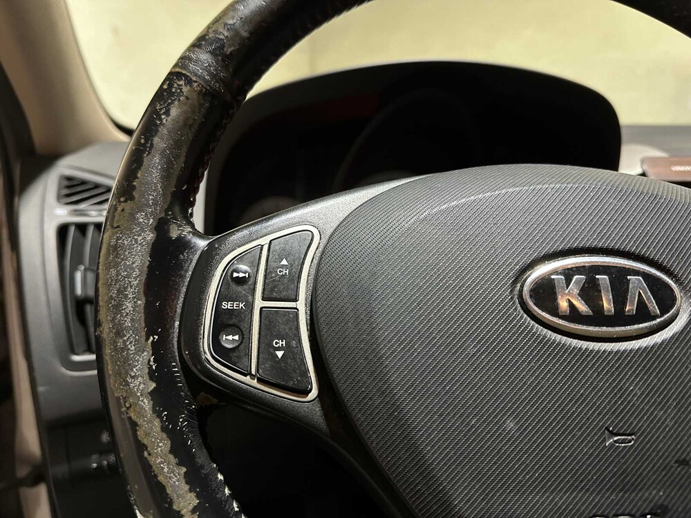 Kia cee'd Sporty Wagon 1.6 Business Edition 122pk 2008, 11-ZD-RF Youngtimer