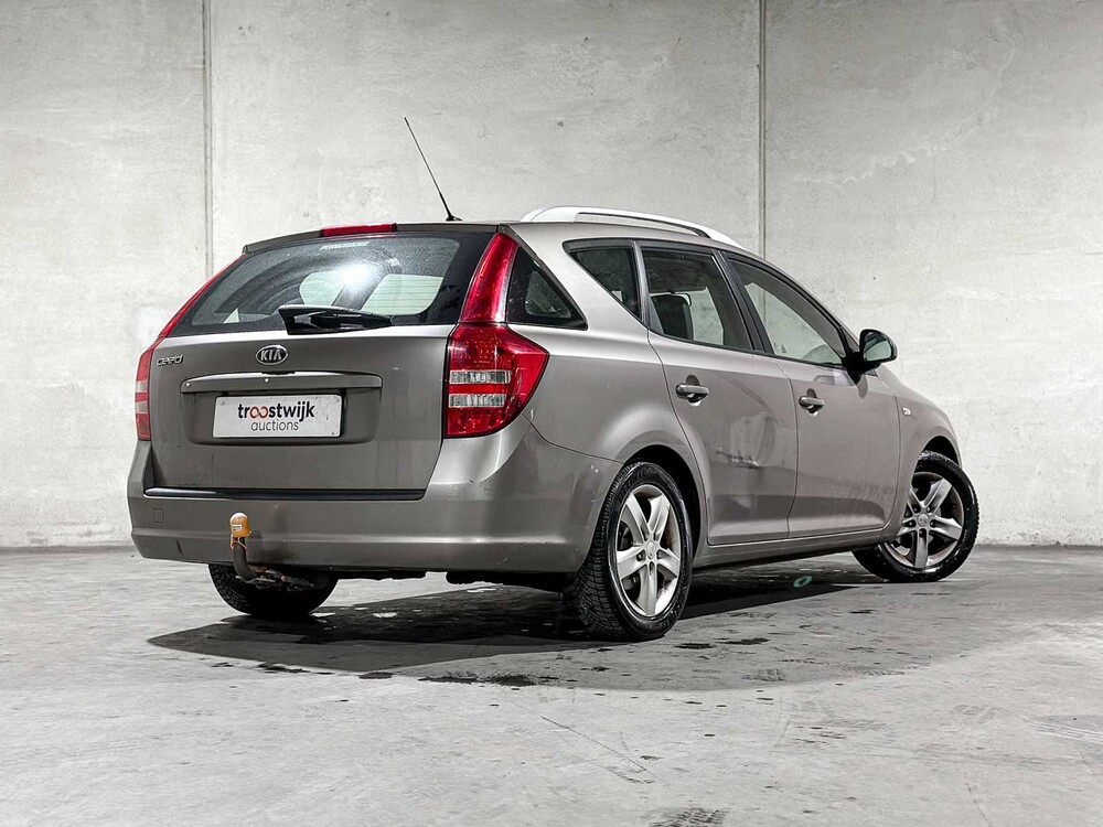 Kia cee'd Sporty Wagon 1.6 Business Edition 122pk 2008, 11-ZD-RF Youngtimer