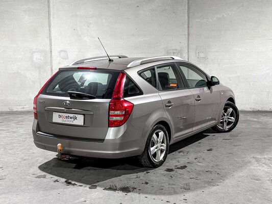 Kia cee'd Sporty Wagon 1.6 Business Edition 122pk 2008, 11-ZD-RF Youngtimer