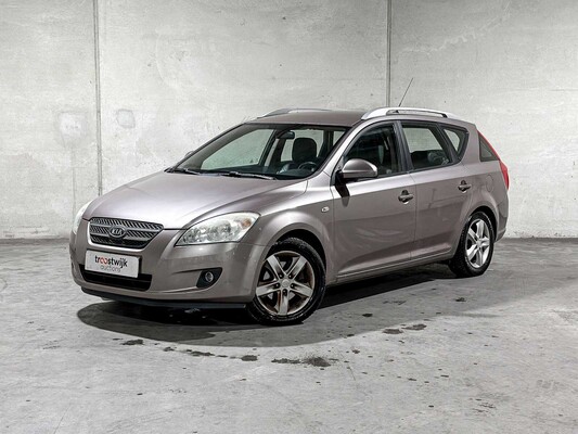 Kia cee'd Sporty Wagon 1.6 Business Edition 122pk 2008, 11-ZD-RF Youngtimer