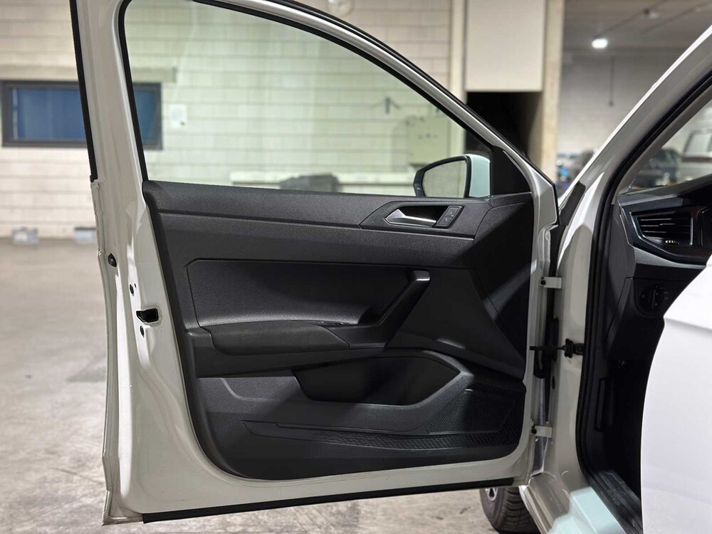 Volkswagen Polo 1.0 MPI Trendline 2018, J-227-SF