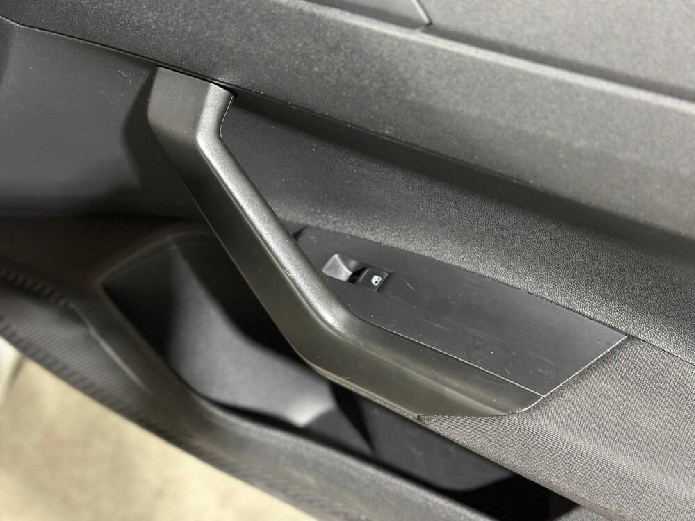 Volkswagen Polo 1.0 MPI Trendline 2018, J-227-SF