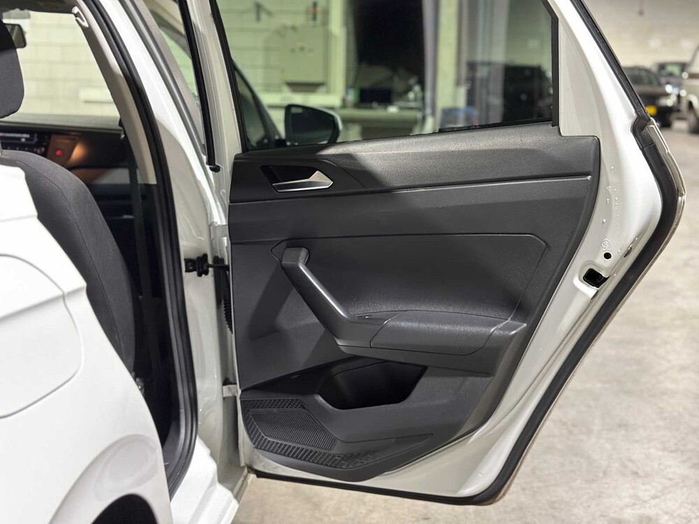 Volkswagen Polo 1.0 MPI Trendline 2018, J-227-SF