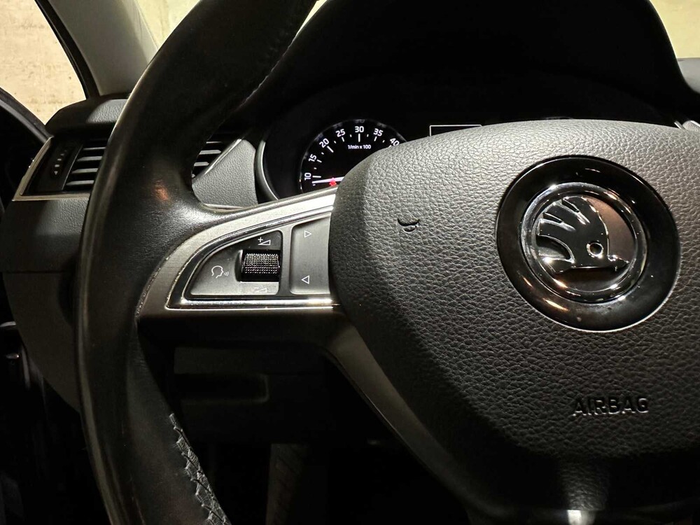 Skoda Octavia Combi 1.6 TDI Greentech JOY Business 110pk 2016 (Automaat), JX-809-G