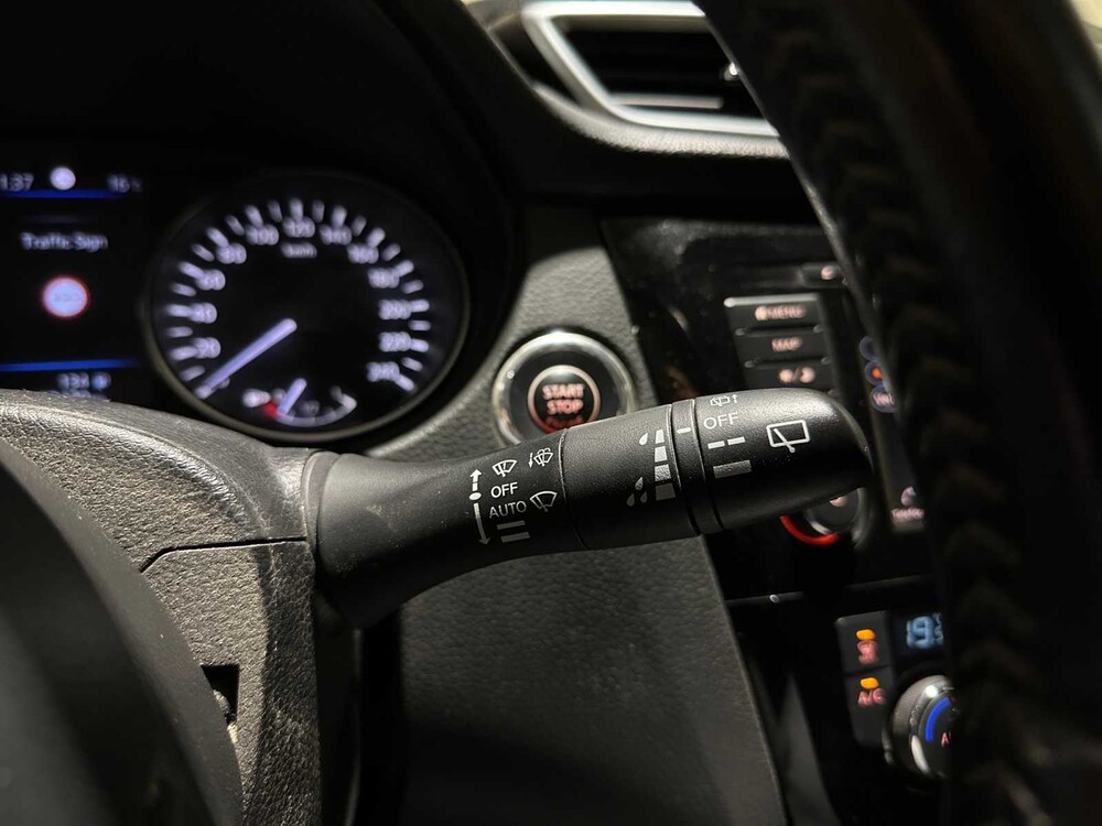 Nissan Qashqai 1.3 DIG-T N-Connect 140pk 2019, L-595-RB